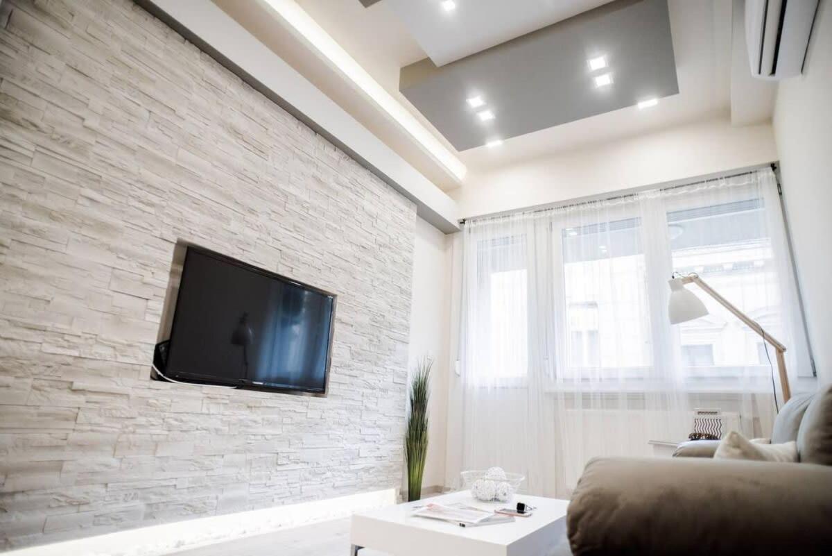 בודפשט New Luxury Apartment In The Center With A/C מראה חיצוני תמונה