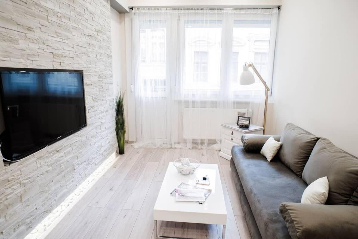 בודפשט New Luxury Apartment In The Center With A/C מראה חיצוני תמונה